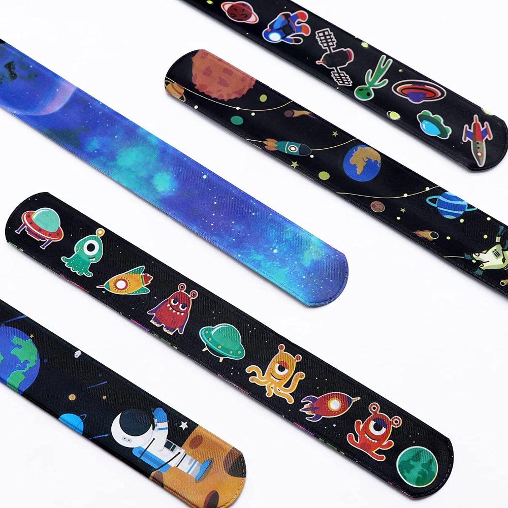 Mxbeauty 5pcs Space Slap Bracelets Anak Dewasa Untuk Anak Planet Bracelet Shake Wristbands Dekorasi Pesta Tangan Tepuk Lingkaran