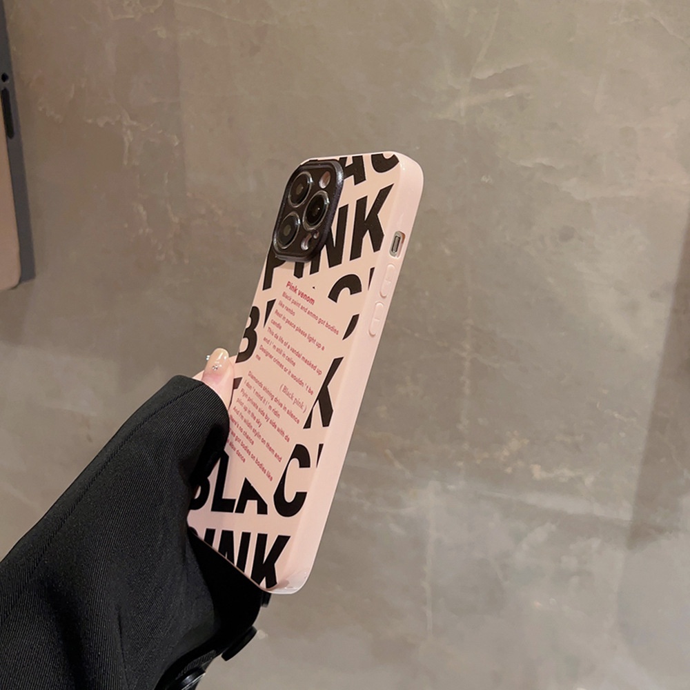 IPHONE Ins Simple Hitam Huruf Pink Miring Label Silikon Case Untuk Iphone14 11 12 13 PRO MAX Casing Cover Pelindung AT0192