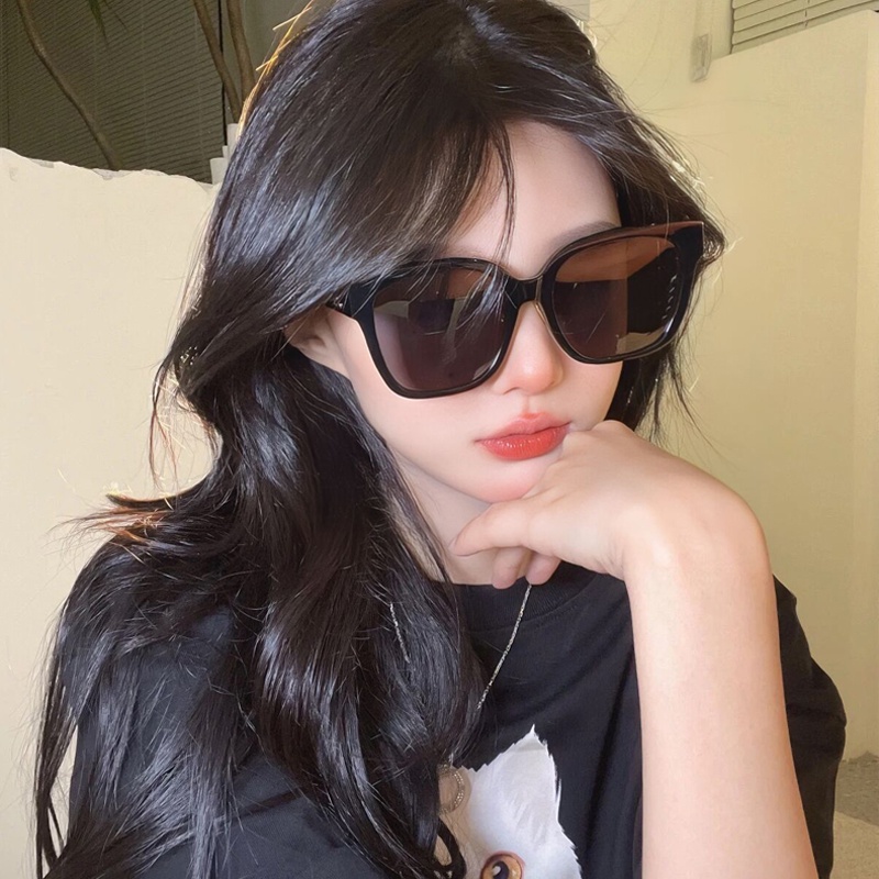 Papaozhu Stylish Big Black Square Frame Sunglasses Untuk Wanita Pria Kepribadian UV400 Protection Shades Cool Anti Radiasi Kacamata Matahari OOTD Eyewear