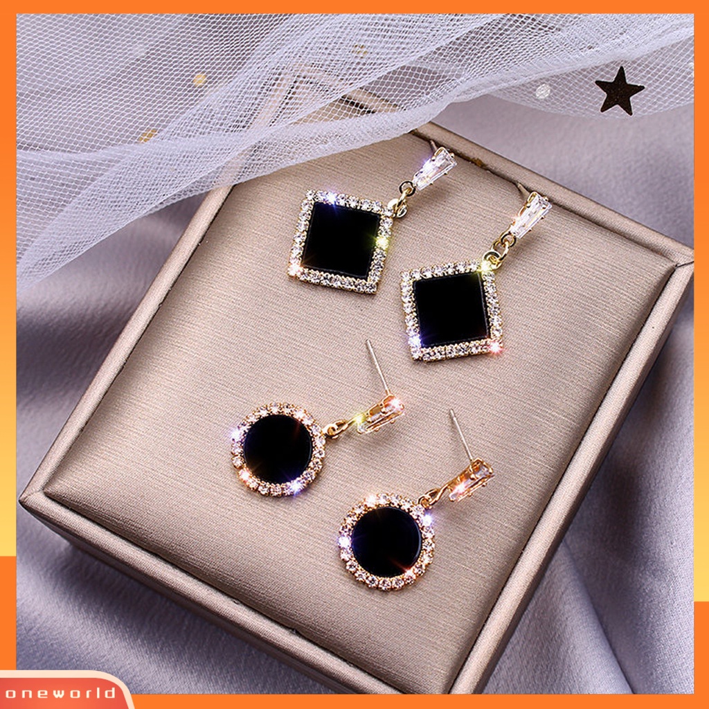 [EONE] 1pasang Anting Pejantan Bersinar Perak-Jarum Geometris Menjuntai Electroplating Temperat Dekorasi Eye-catching Hitam Bulat Berlian Imitasi Anting-Anting Aksesoris Pakaian