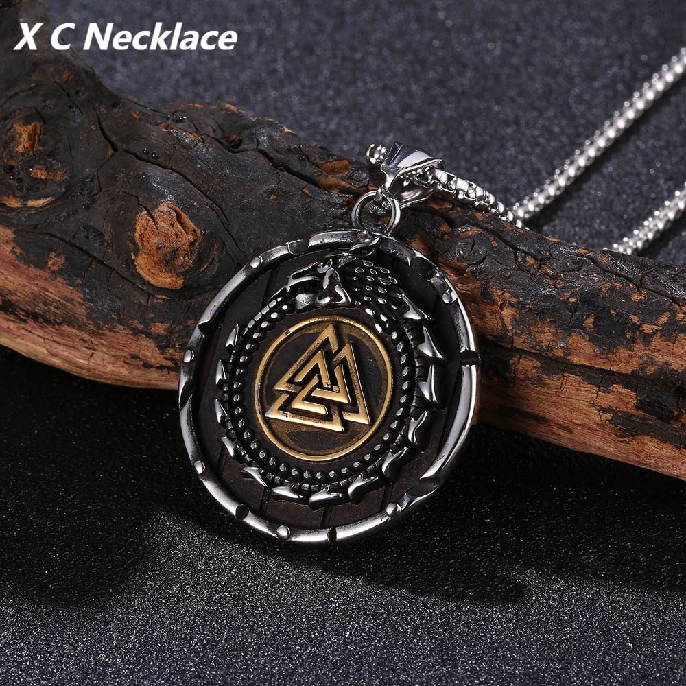 [X C Kalung] Viking Naga Odin Segitiga Rune Baja Titanium Liontin Emas Fashion Eropa Dan Amerika Pria Pribadi Anti Karat Liontin Kalung