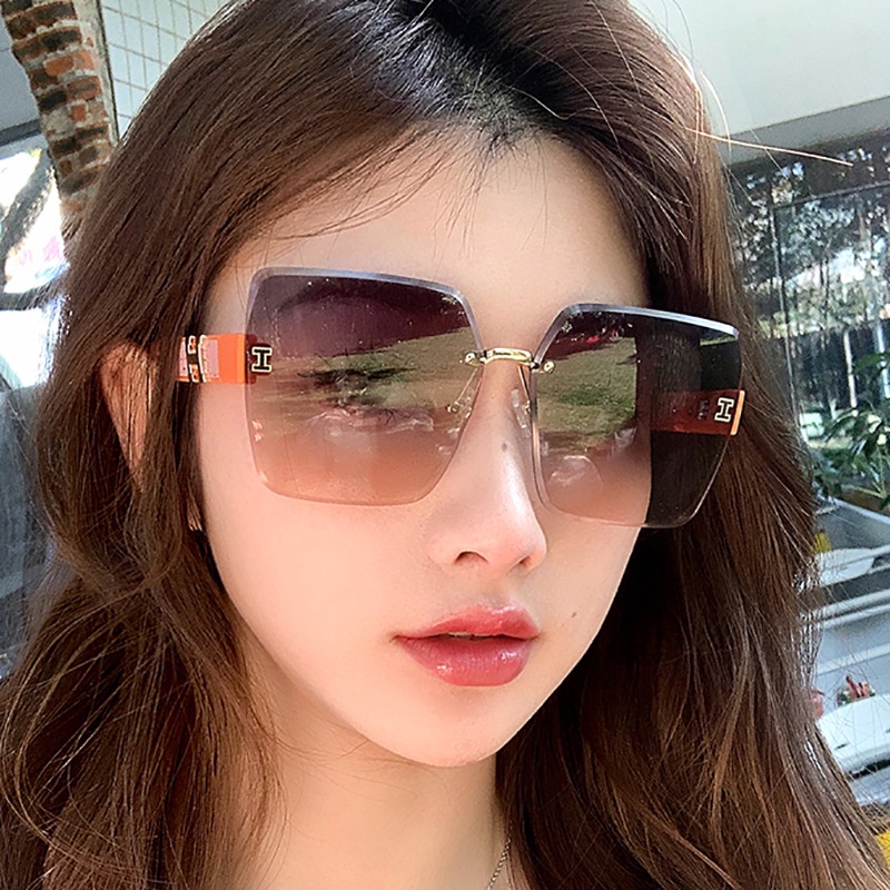 Kacamata Hitam Fashion Square Aesthetic Shades Untuk Wanita/Pria Metal Frame Sunglasses Eyewear