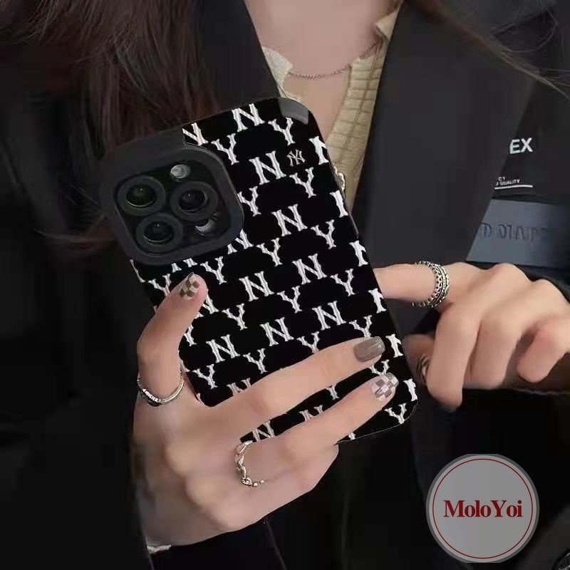 IPHONE Silikon Gaya Eropa Dan Amerika Case Kompatibel Untuk Iphone11 14 13 12 Pro MAX 7Plus XR X XS Max8 7 Plus Trendi Merek New York Logo Dicetak Mewah Tekstur Kulit Soft Cover