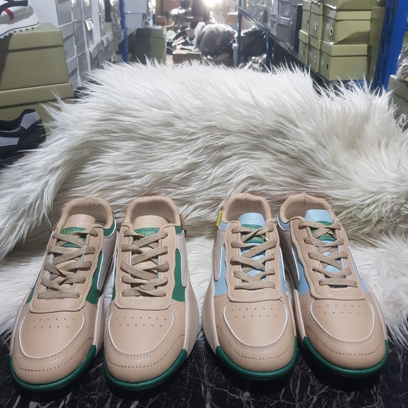 Sepatu Wanita Import LOEWE Sneakers 21168