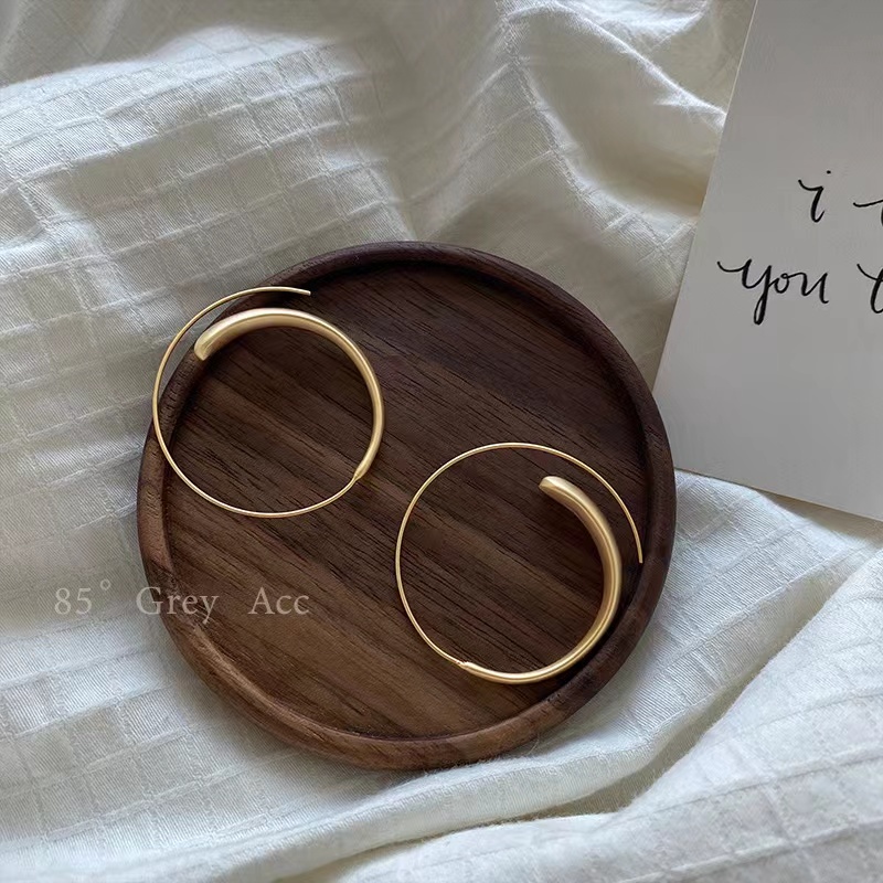 C -shaped Anting Cincin Telinga Spiral Temperamen Penginderaan Tingkat Anting Istimewa Lingkaran Logam Sederhana