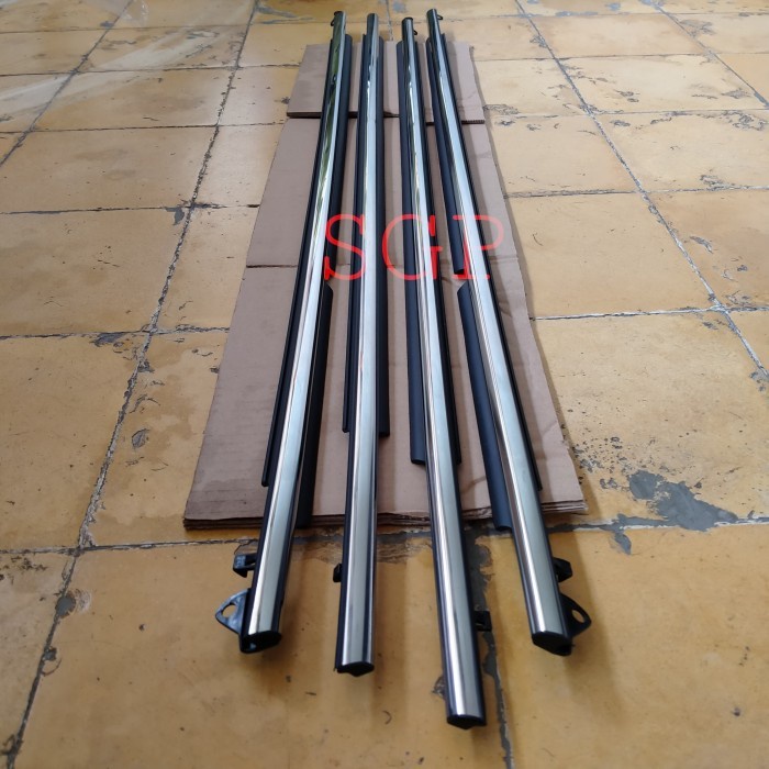 karet kaca luar Pelipit plipit Innova lama 1 set Original