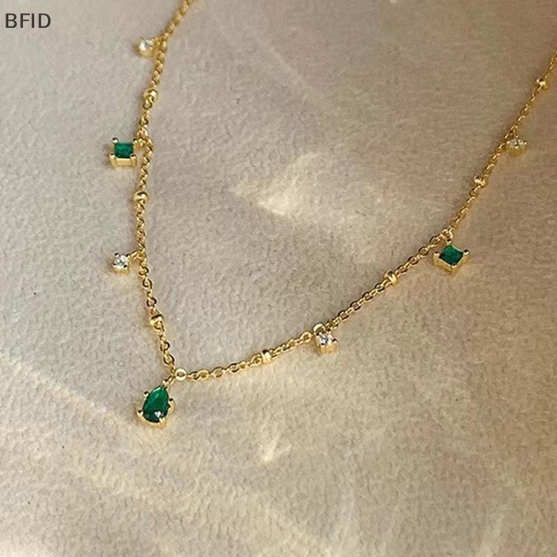 [BFID] Retro Emerald Hias Berlian Imitasi Kalung Perempuan Temperamen Sederhana Indah Rantai Klavikula Perhiasan Hadiah [ID]