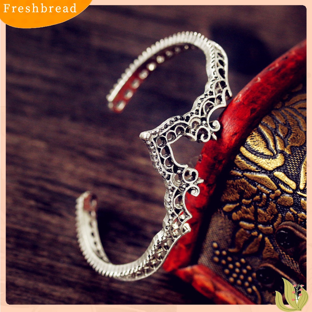 &lt; Freshbread &gt; Vintage Wanita Ukir Berongga Mahkota Pembukaan Gelang Bangle Adjustable Perhiasan