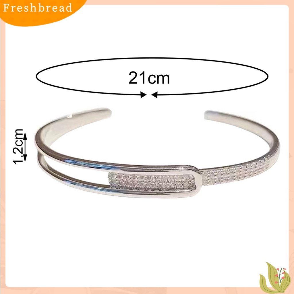 &lt; Freshbread &gt; Wanita Bangle Bukaan Hollow Hypoallergenic Minimalis Elegan Hadiah Berlapis Perak Berlian Imitasi Berkilau Gelang Tangan Cewek Untuk Harian