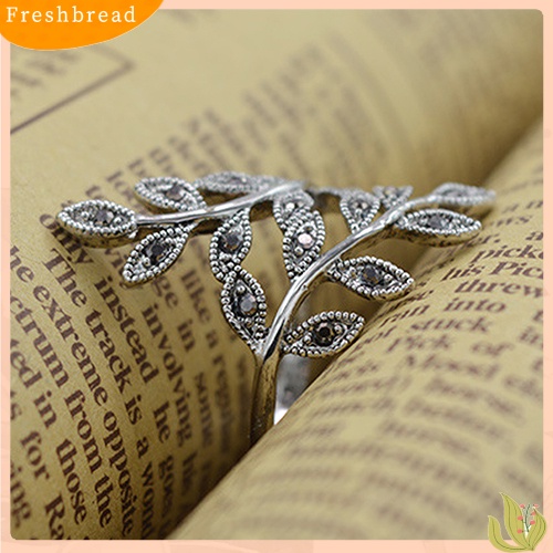 &lt; Freshbread &gt; Wanita Vintage Punk Bentuk Daun Berlian Imitasi Dekorasi Cincin Pesta Perhiasan Charms