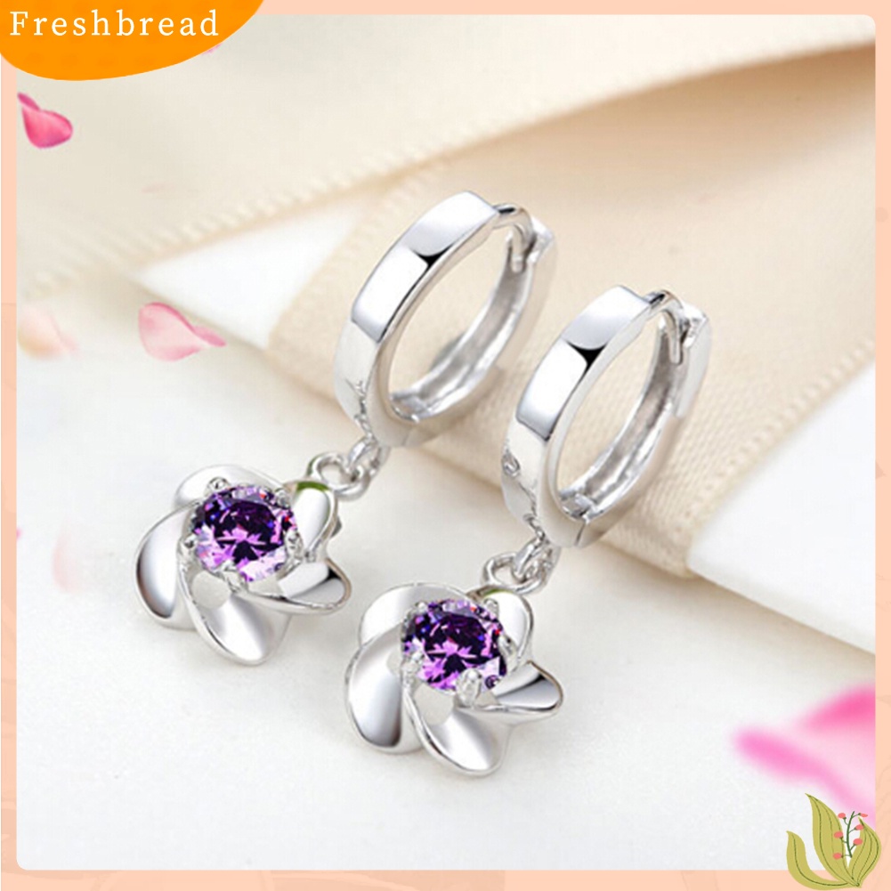 &lt; Freshbread &gt; Fashion Wanita Plum Blossom Bentuk Menjuntai Berlian Imitasi Leaverback Earrings Jewelry