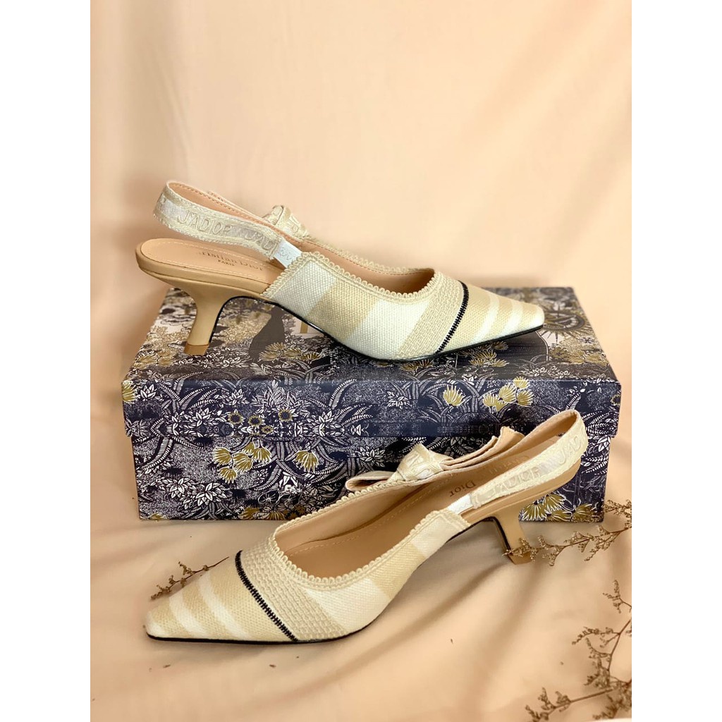 SEPATU WANITA DS014 MULTICOLOR GOLD METALLIC THREAD EMBROIDER