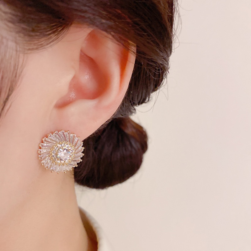 Anting Kristal Bunga Matahari Bergaya Dan Elegan Multi-diamond Flower Stud Earrings Wanita Anting Pin Perak Serbaguna