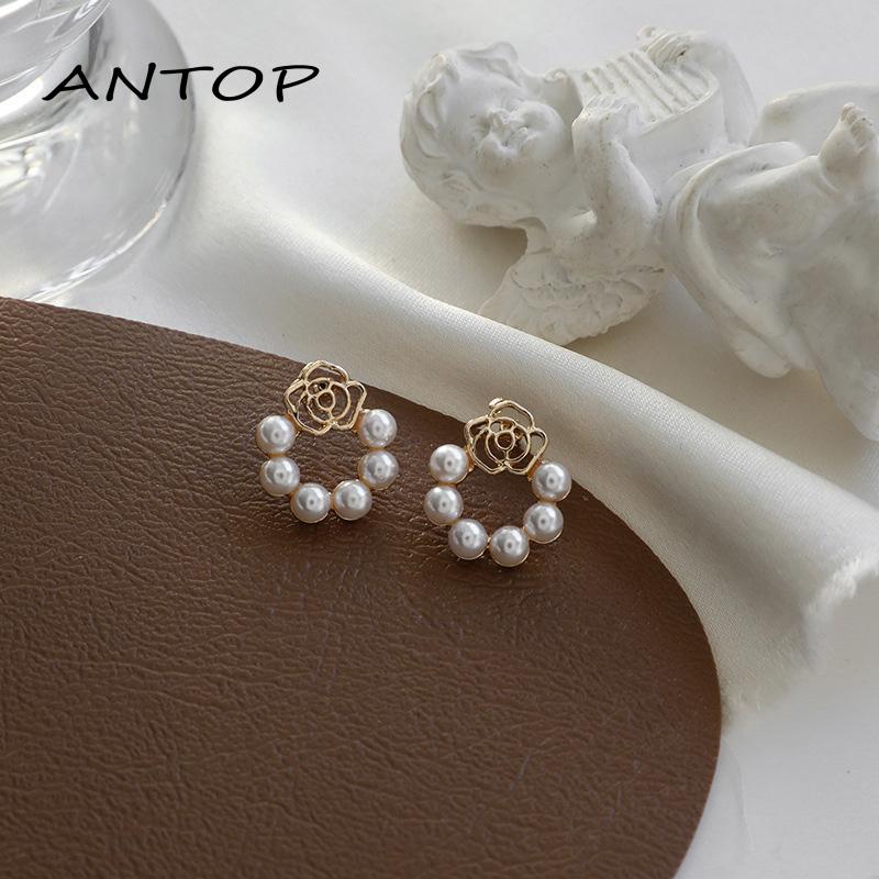 [antop] Wanita Temperamen Sederhana Anting Kecil S925 Perak Berongga Rose Pearl Earrings