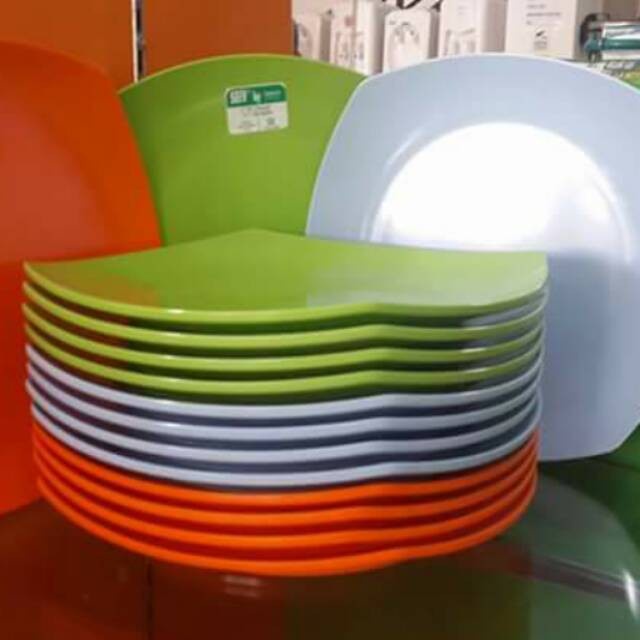 piring makan melamine  persegi 12 pcs/1 lusin warna random