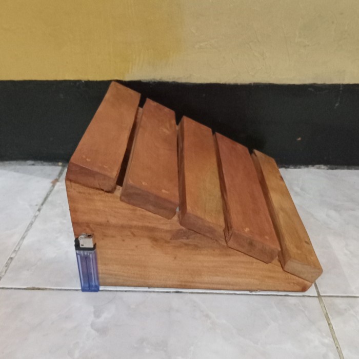 Tanjakan motor / tanjakan motor naik tangga