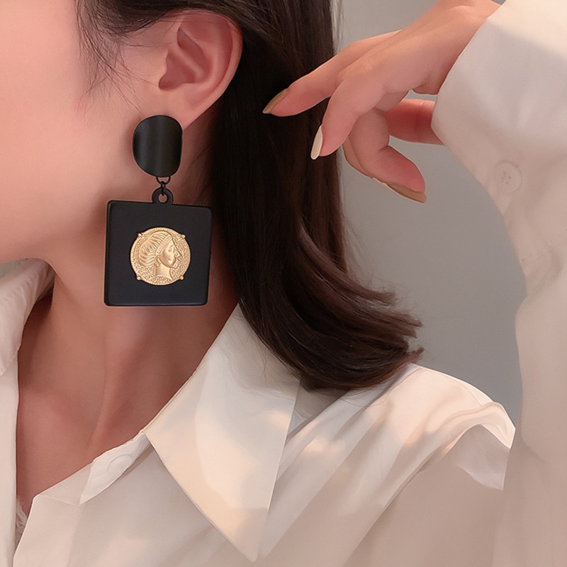 Logam Hitam Liontin Anting Eropa Amerika Serikat Temperamen Kepribadian Fashion Anting Besar Ms Perhiasan Hadiah Natal