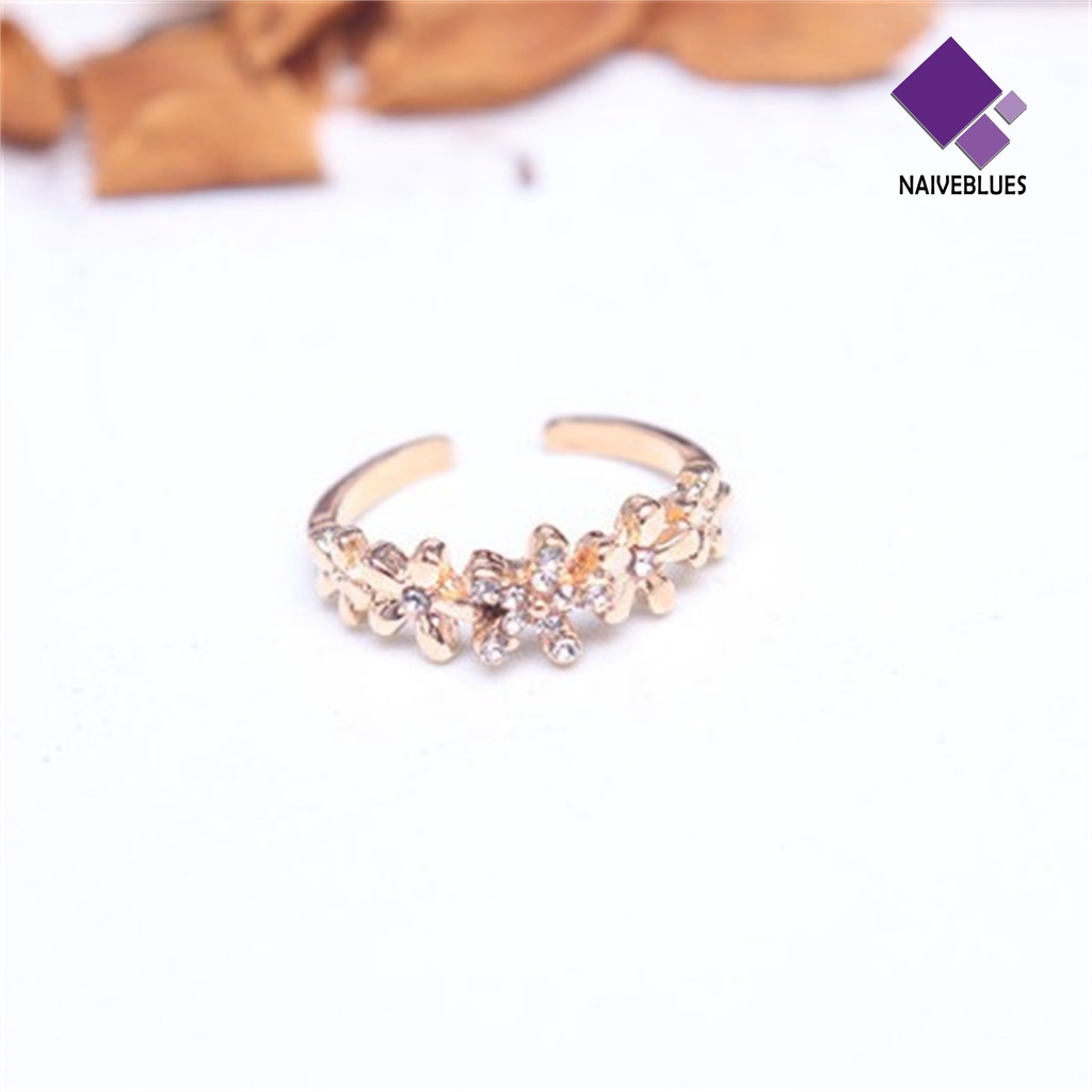 &lt; Naiveblues &gt; Cincin Jari Bentuk Indah Bahan Alloy Tahan Karat Wanita Berkilau Kupu-Kupu Perhiasan Pernikahan Lady