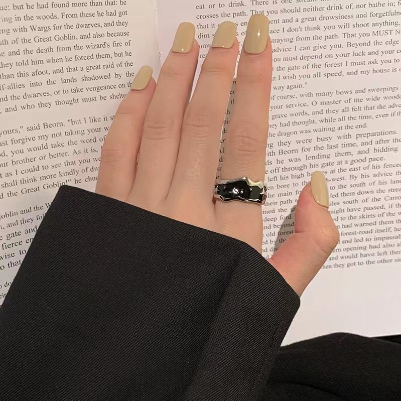 Ins Geometris Tidak Teratur Cincin Jari Yang Dapat Disesuaikan Warna Perak Hitam Permukaan Kerut Cincin Punk Abstrak Bintang Pembukaan Cincin Gadis Keren Aksesoris Fashion Wanita Perhiasan Sehari-Hari