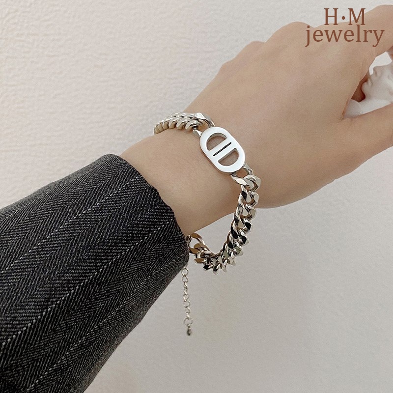 Kalung Pop Titanium Lapis Emas 18K Elegant Vintage Fashion Style