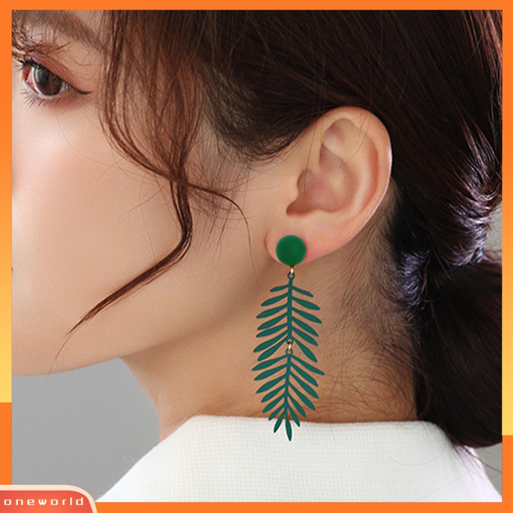 [WOD] 1pasang Anting Wanita Bentuk Daun Warna Solid Berlebihan Portable Friendly Untuk Kulit Hias Telinga Permen Warna Melubangi Hidup Lady Earrings Perhiasan