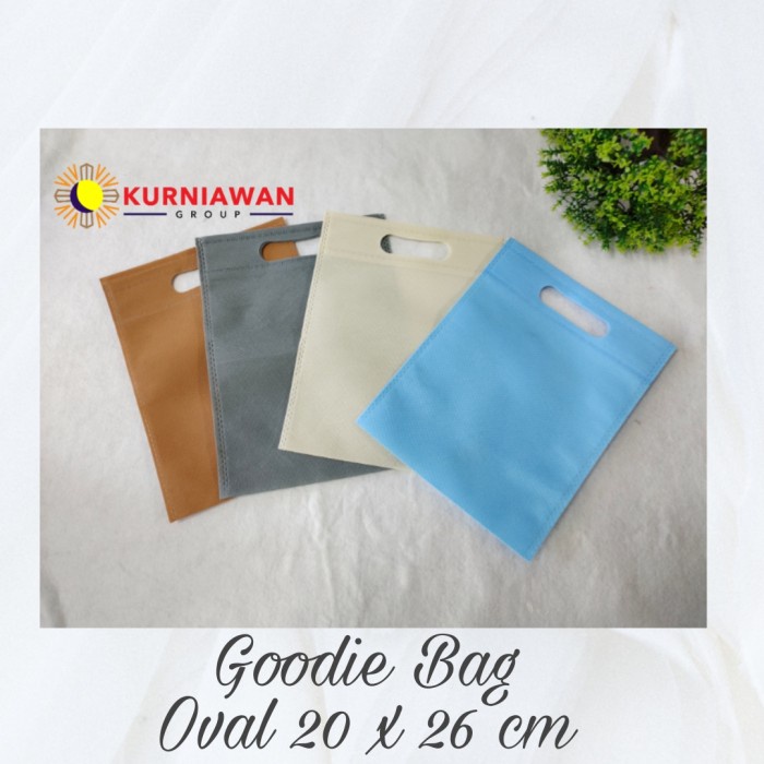 

[SC] TAS KAIN/GOODIE BAG SPUNBOND UKURAN 20X26 OVAL Perkodi - Hitam