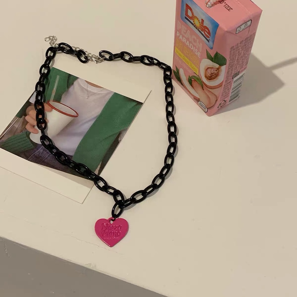 Kalung Liontin Cinta Pink Akrilik Perempuan Gaya Baru Anting Influencer Trendi Hip Hop Unik Manis Keren