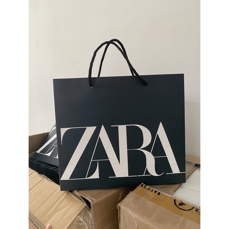 

PAPERBAG BLACK & BROWN