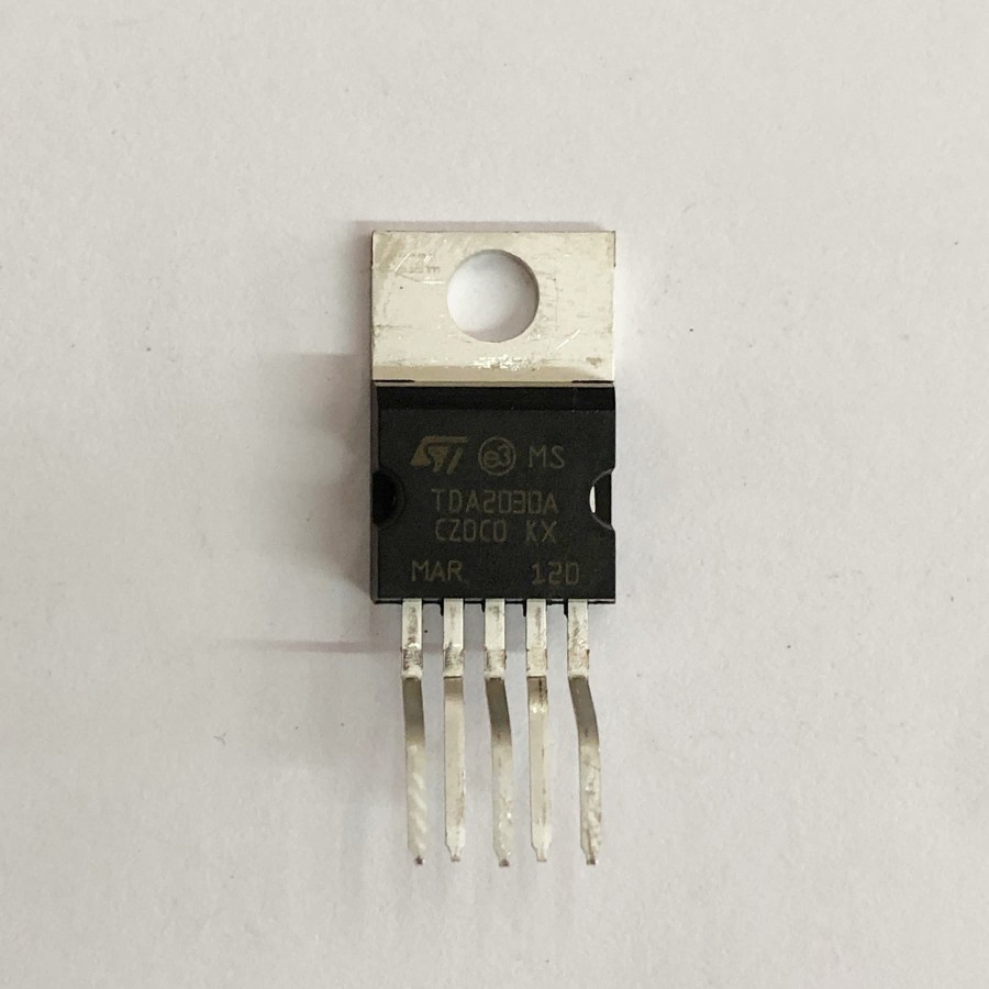 IC TDA2030 TDA 2030