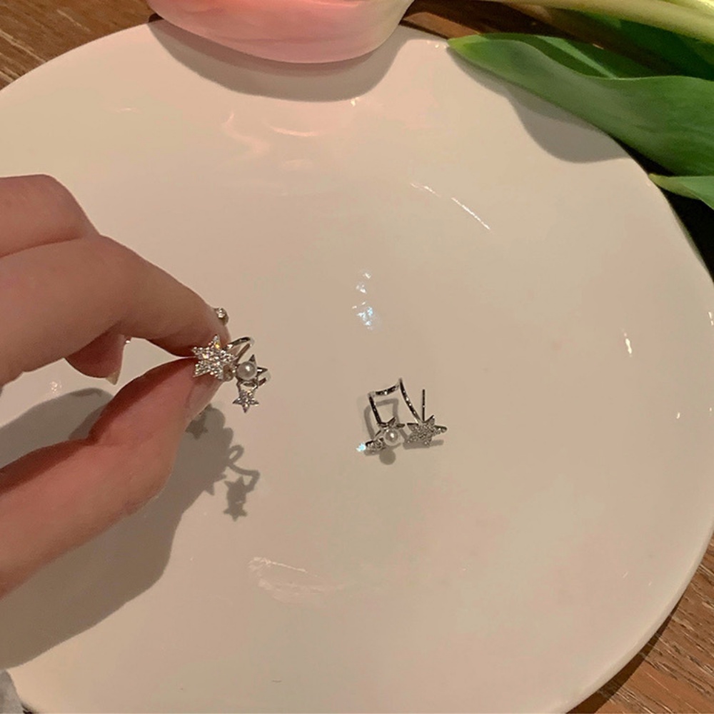 Bintang Korea Indah Niche Desain Anting Bintang High-end Wanita Cahaya Mewah Zirkon Anting Permen Perhiasan