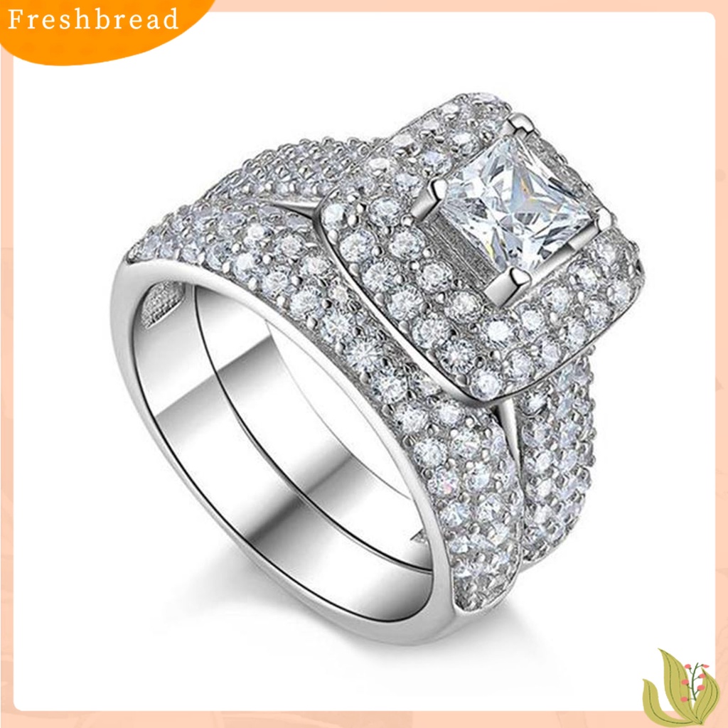 &lt; Freshbread &gt; 2 Pcs Wanita Cincin Mewah Berlapis Mengkilap Persegi Berlian Imitasi Berkilau Berdandan Hadiah Wanita Jari Cincin Perhiasan Pernikahan Aksesori Busana