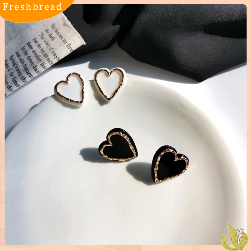 &lt; Freshbread &gt; 1pasang Indah Menawan Wanita Anting Hadiah Enamel Bentuk Hati Stud Earrings Perhiasan Aksesori