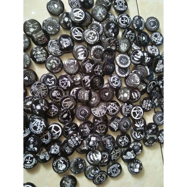 cod COD PIN 10.000 = 4 PIN LOGO BAND / PIN GAMBAR BAND / PIN BUTTON FREE SETIKER
