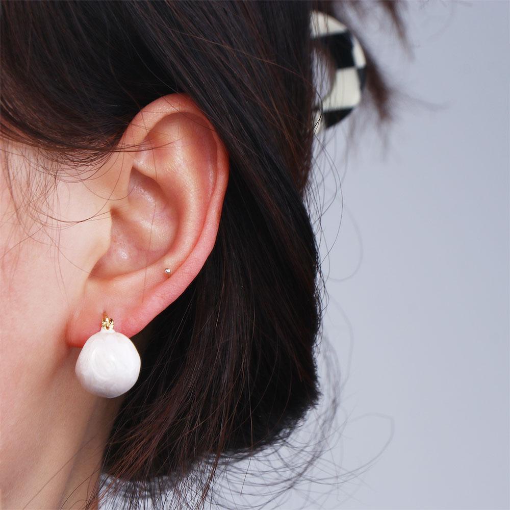 Mxbeauty Anting Wanita Manis Retro Desain Fashion Manik Bulat Tembaga Lady Enamel Ear Buckle