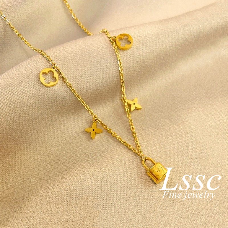 Kalung Titanium Anti Karat Kunci Bunga Keberuntungan Emas 18K Mewah Cantik Korea Aksesoris Wanita Perhiasan