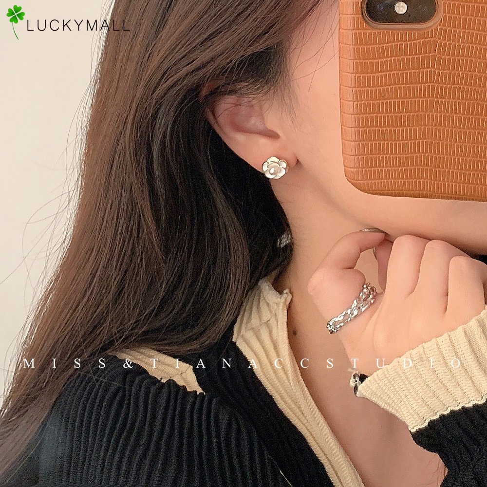 Anting Tusuk Camellia Putih Elegan Untuk Wanita Hypoallergenic Fashion Pearl Earring Perhiasan Aksesoris