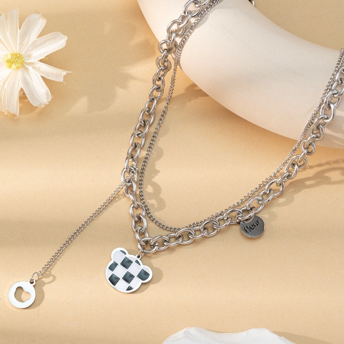 Kalung Wanita Korea Rantai Checkerboard Hitam Putih Perhiasan 1 Set 2 Pcs Liontin Beruang KLG64
