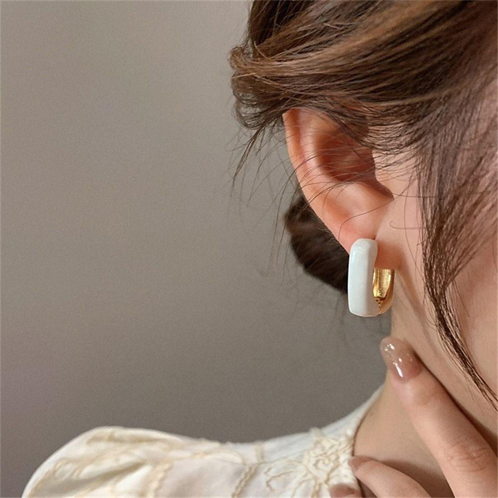 Mxbeauty Wanita Anting Persegi Indah Halus Vintage Ear Studs Niche Desain Perhiasan Fashion Alloy Tembaga Gaya Korea Earrings