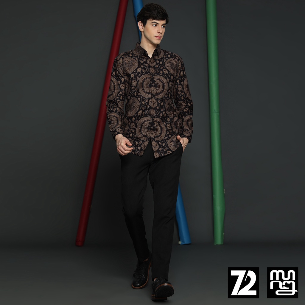 KEMEJA BATIK PRIA Katun Lengan Panjang Premium Motif Babon Angrem Warna Hitam 723571 Cap 72 - Baju Kemeja Atasan Pakaian Setelan Batik Pria Cowok Laki Laki Remaja Keluarga Kantor Lengan Panjang Modern Slimfit Slim Fit Premium Kekinian