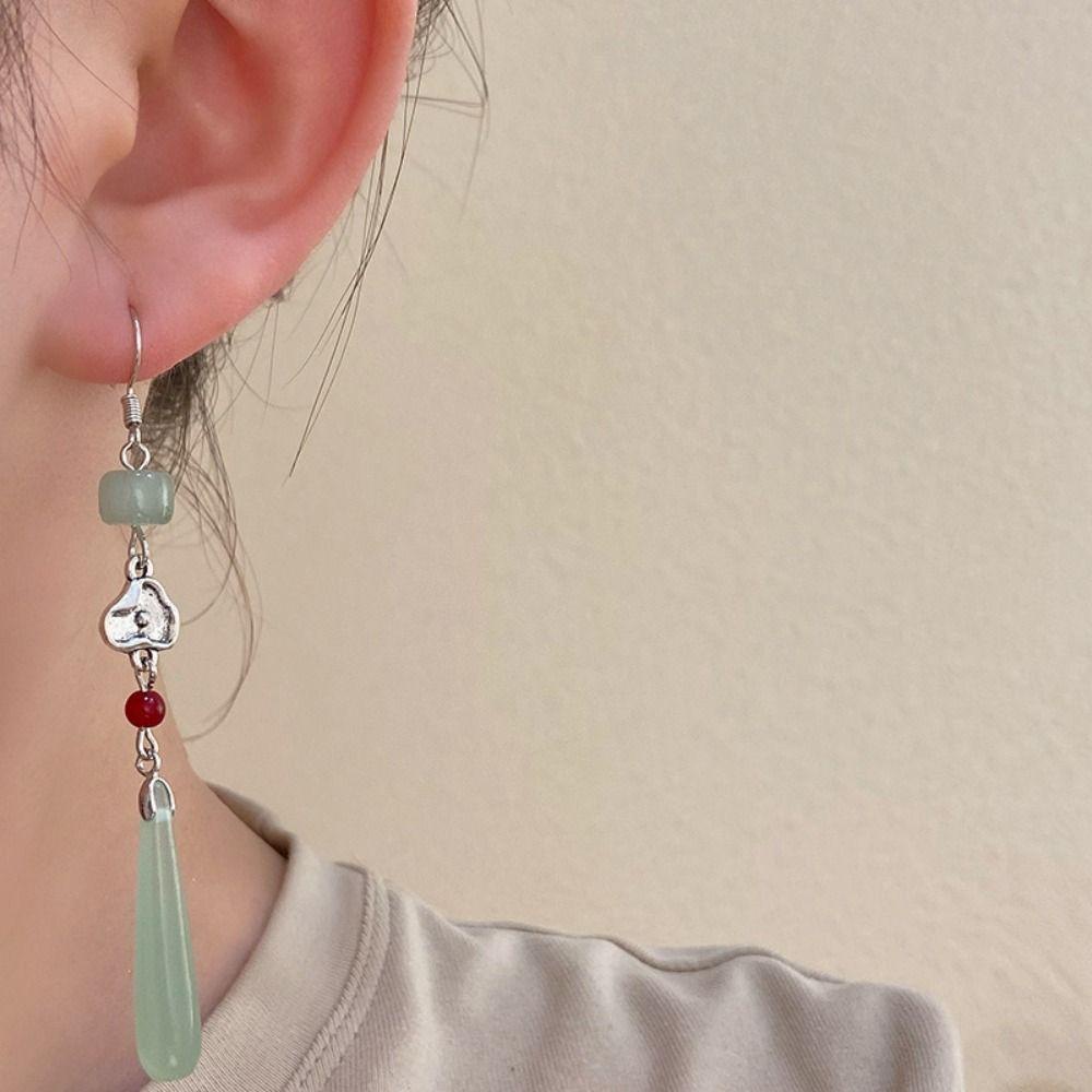 Mxbeauty Anting Wanita Cyan Pesta Trendy Batu Hijau Bulan Elegan Klasik Manik-Manik Drop Perhiasan