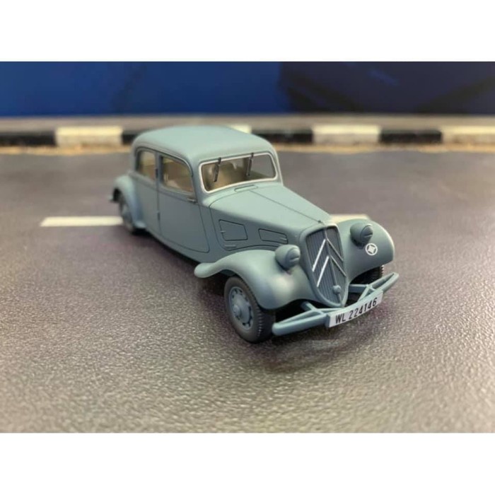 Tamiya Finished Models 1/48 Citroen Traction 11CV Staff Luftwaffe