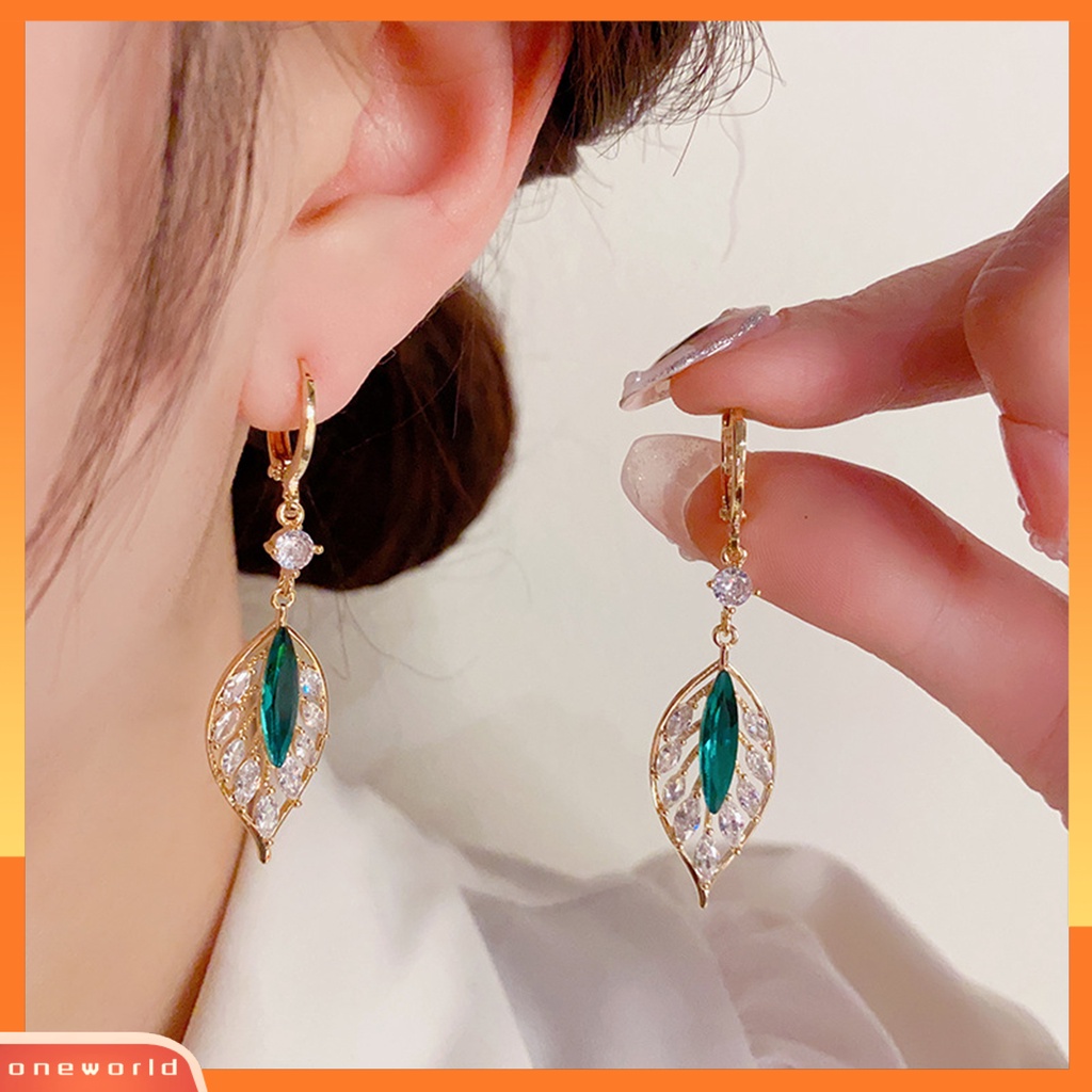 [ONE] 1pasang Anting Retro Berlian Imitasi Daun Anting Hoop Liontin Geometris Menakjubkan Pernyataan Perhiasan Untuk Wanita