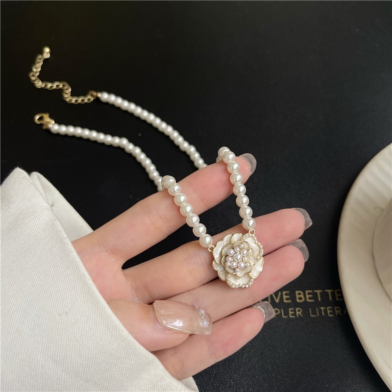 Korea Dongdaemun High-End Camellia Pearl Necklace Perempuan Manis Unik Perempuan Klavikula Rantai Kalung Necklace B551