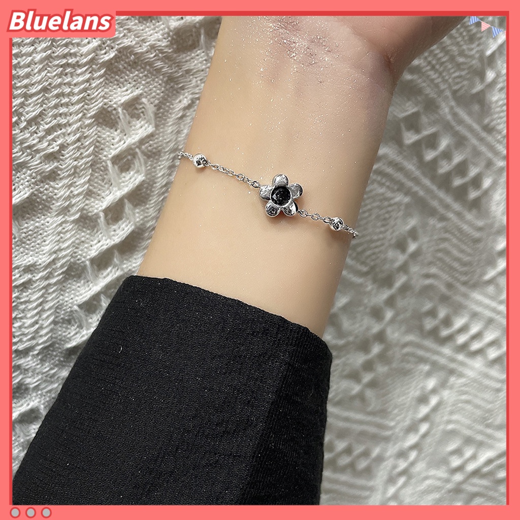 [BLS] Wanita Gelang Adjustable Berlian Imitasi Mengkilap Hias Manis All-match Dekorasi Hadiah Ulang Tahun Gadis Lima Kelopak Bunga Rantai Gelang Tangan Perhiasan Untuk Pacaran