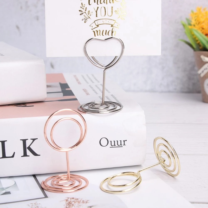 [Harga Grosir]mini Metal Tempat Kartu Kertas Menu Holders Emas Bentuk Hati Foto Klip Nomor Meja Nama Sign Stand Perlengkapan Pesta Ulang Tahun Pernikahan Dekorasi Desktop Rumah