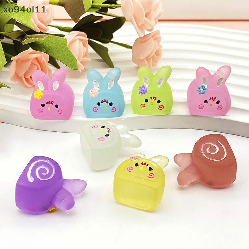 Xo 2Pcs Ornamen Kelinci Bercahaya Mini Warna Kartun Bunny Doll Micro Landscape Dekorasi Rumah Boneka Miniatur Mainan OL