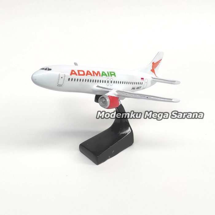 Replika Diecast Miniatur Pesawat Adam Air Putih 20x17x12 cm Pajangan