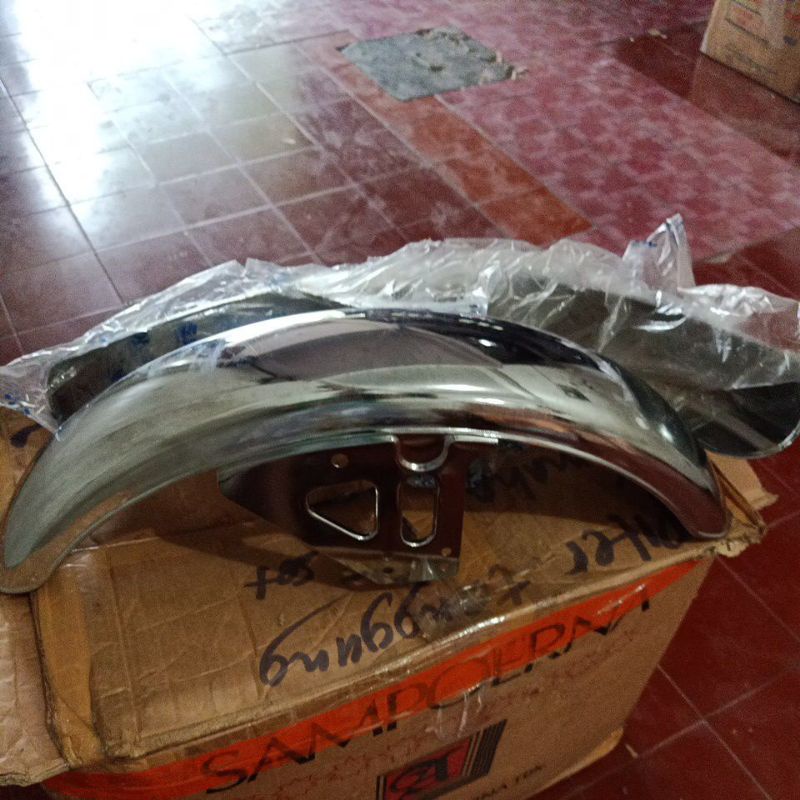 Spakbor depan Honda win, Slebor depan Honda Win besi crome, Slebor depan Honda Win krom, spakbor dep