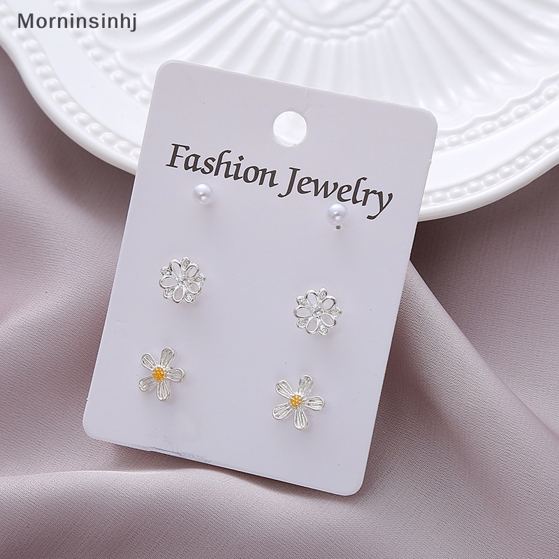 Mornin Set Anting Korea Geometris Wanita Modern Anting Tusuk Fashion Perhiasan Mutiara Kristal Anting Hati Untuk Wanita id