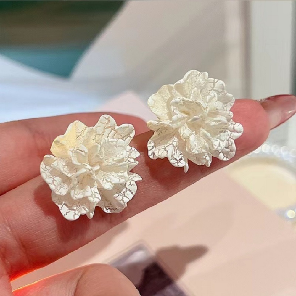 Deartiara2023 Anting Bunga Camelia Putih Trendi Baru, Desain Niche, Anting High-end Dan Serbaguna Untuk Wanita